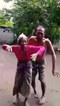 Nenek joget