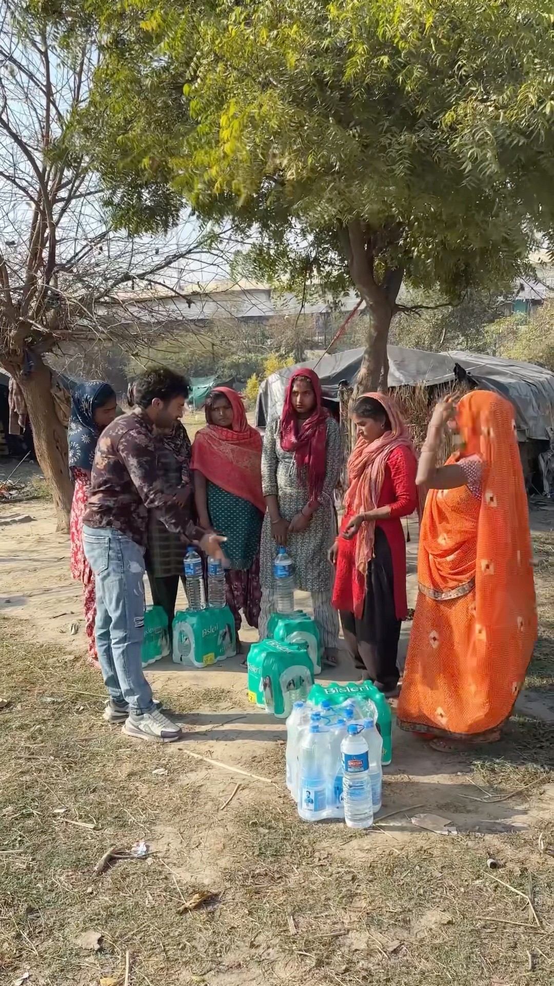 ये है दिल्ली की हालत ???#humanity #respect #helping #trending #viralvideo #youtubeshorts
