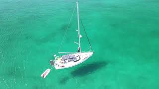 2007 Hunter 45 Center Cockpit Momentum Drone Video