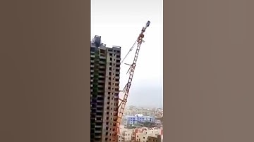 A view of the tower crane collapsing | The building is broken | The tower collapses  #shorts