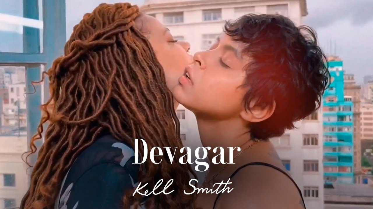 Devagar | Kell Smith (Visualizer Oficial) bekijken op YouTube Devagar | Kell Smith (Visualizer Oficial) bekijken op YouTube