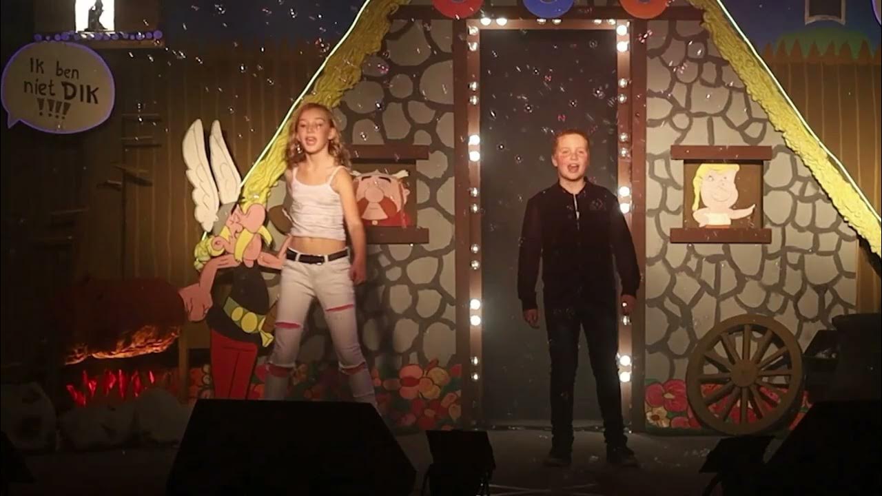 Vlucht strook - Antoon, Kriss Kross Amsterdam, Sigourney K. - YouTube