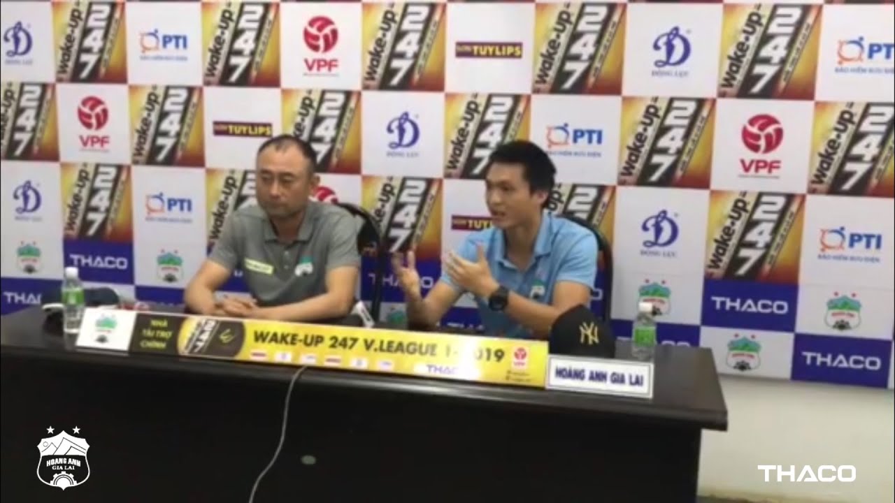 văn thanh cao bao nhiêu Tuấn Anh làm phiên dịch, hỗ trợ tân HLV Lee Tae Hoon trước trận ra mắt | HAGL Media