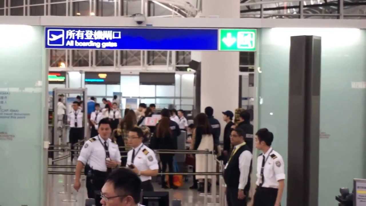 131110 SNSD LEAVING HONG KONG AT HK APT