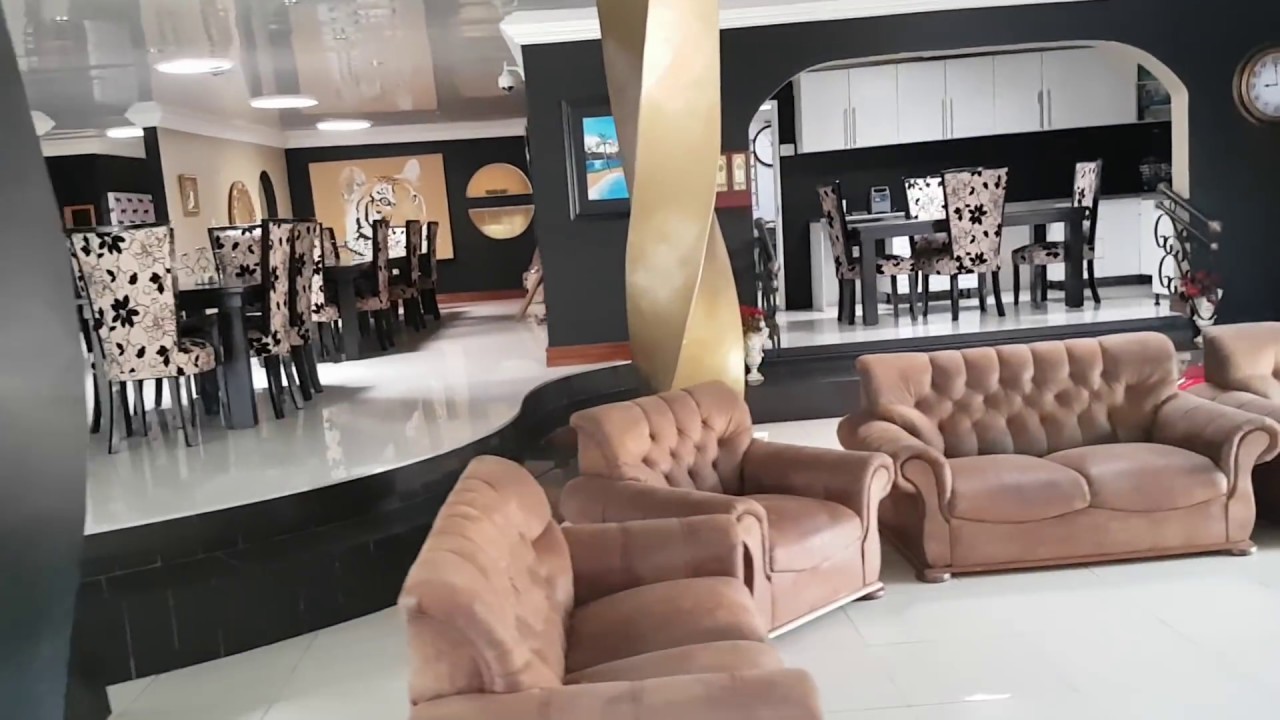 vlogs in spanish Improvement on the tiger enclosure?