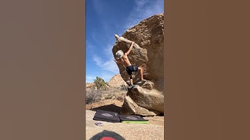 Unnamed V0 (#22) - Joshua Tree Bouldering