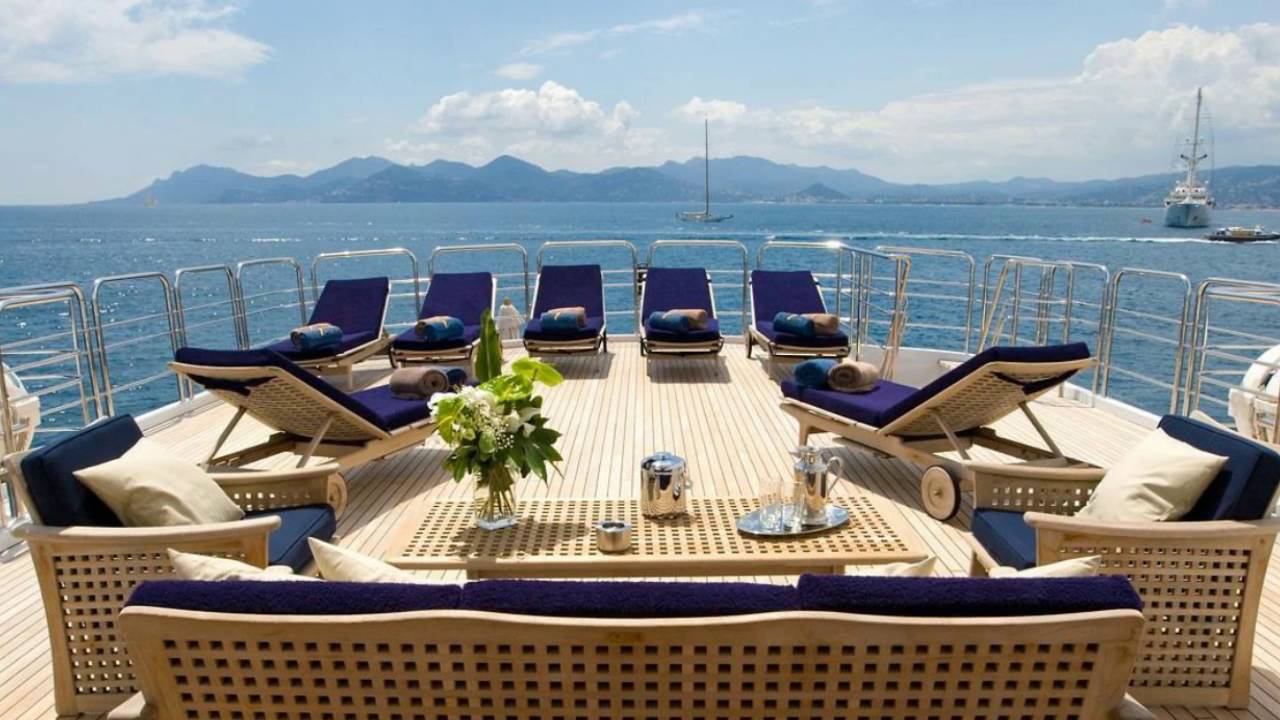 luxury yacht rentals mediterranean