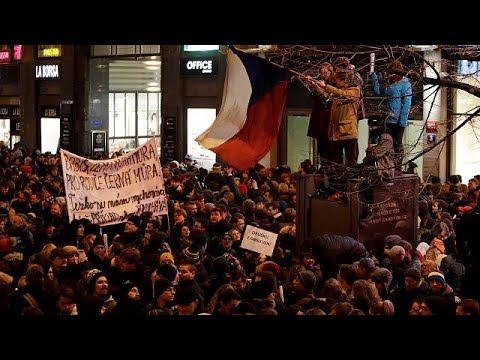 "Не допустим коммунистов к власти!"