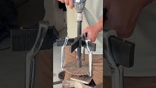 rusty bearing puller removal #shortsfeed #bearing #gear #puller #removal
