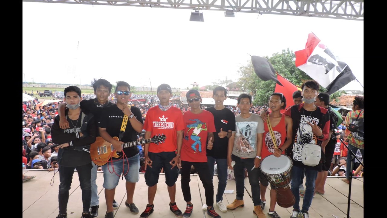 Download Lagu Devano Danendra Menyimpan Rasa Mp3 Dan Mp4