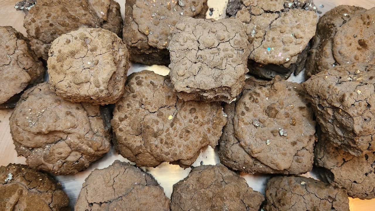 Dark Gray Pasted Gym Chalk Reforms & Pasted Fresh Cubes | ASMR