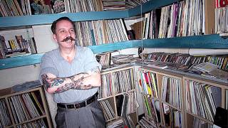 Unknown track played in Andrew Weatherall Mix