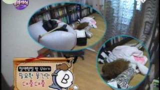 Rocketboxx Presents: The long awaited new U-KISS variety show is fi...
