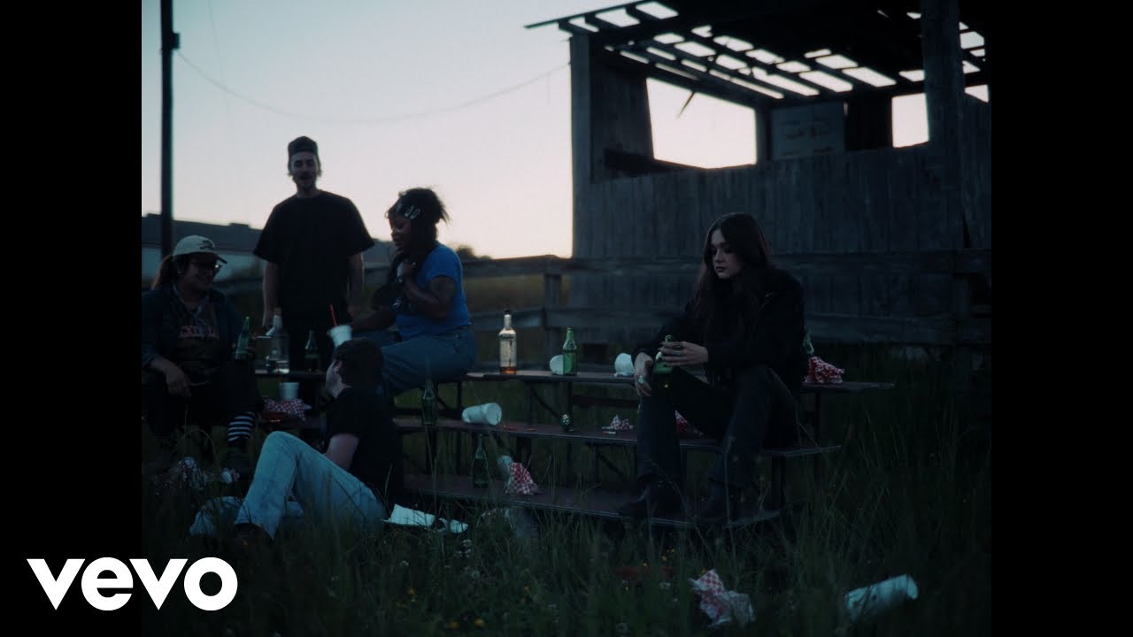 Kinsley - Pieces Of Me (Official Music Video)
