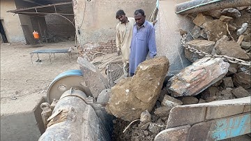 "Big Rock Crusher Machine: A Giant in Action"Big Rock Crushing: A Powerful Process"#stonecrusher