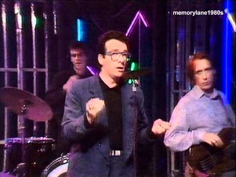 Elvis Costello - I Wanna Be Loved. Top Of The Pops...