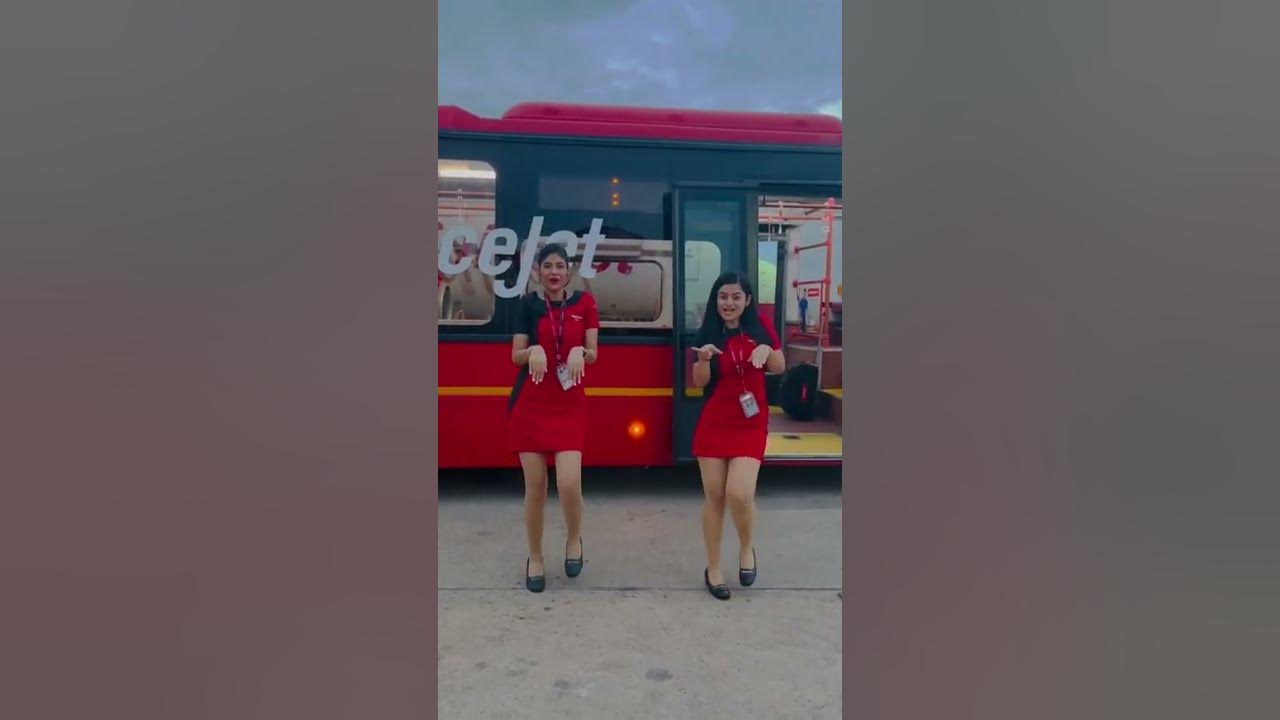 #SpiceJet #CabinCrew Gomi Gomi #Song cute look SpiceJet Cabin Crew Viral #Dance # video @flyspicejet
