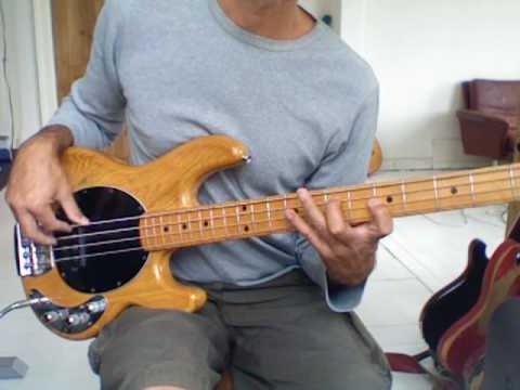 l259-em7-dorian-bass-lick-from-the-4th