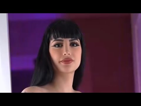 Micaela Ari Glamorous Plus Size Curvy Fashion Model Biography Wiki Lifestyle 2025