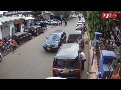 CCTV VIDEO WEZI WANASWA WAKIIBA NDANI YA GARI ARUSHA POLISI WATOA TAMKO ZITO TUNAWASAKA