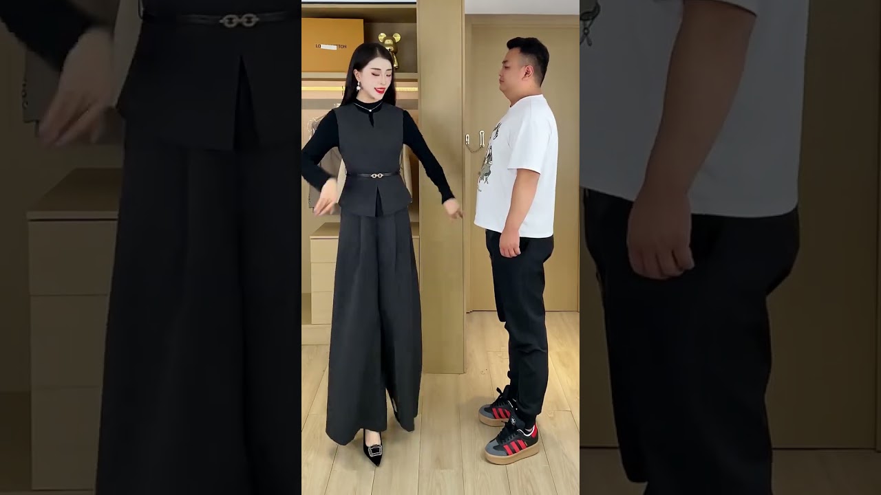 Elegant All-Black Look ✨ | Sophisticated Wide-Leg Jumpsuit with Chic Accessories 🖤👠