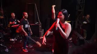 Anggun pramudita-Taman Jurug