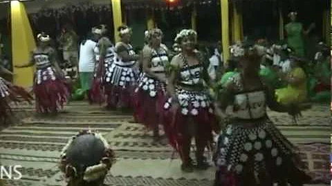 Tuvalu - Princess Kate Dances to Laeva Fatele