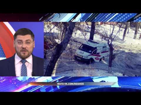 В Омске карета скорой помощи увязла в снегу