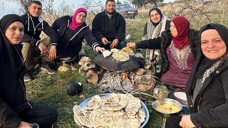 مناقيش لبنانية على صاج  الحطب 2024 🇱🇧 بأجواء العائلة الدافئة والطبيعة الساحرة 💐