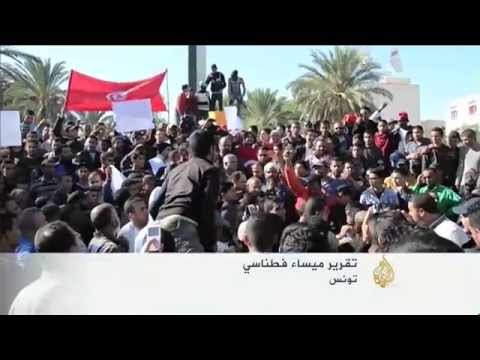 توتر بين أنصار المرشحين للدورة الثانية في تونس