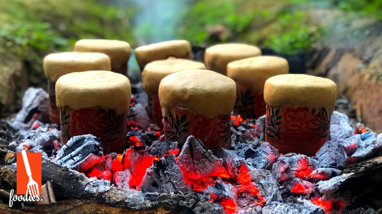 Cooking Chicken Butter, Capsicum Recipe In Mud Glasses. Most ...