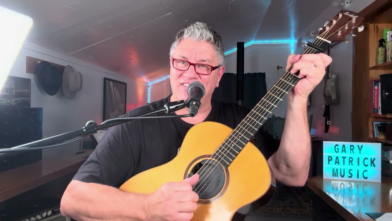 LR Baggs Acoustic Guitar Pedalboard and EV50M PA