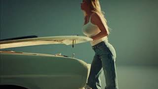American Eagle commercial Sydney Sweeney Has Great Jeans Mechanic Wealth