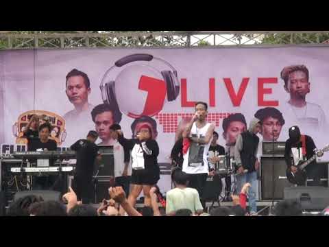 Fly Away (Freedom Song) - PASUKAN ILUSI // live 5th anniv Fly Away