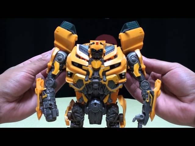 ELECTRONIC TRANSFORMERS BUMBLEBEE MECHTECH LEADER CLASS ACTION