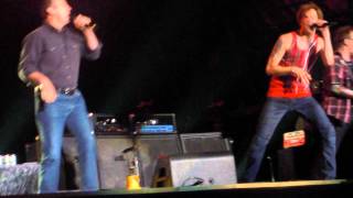 Die Toten Hosen featuring Gregg Graffin (Bad Religion) mit Raise your voice live Rock im Park 2012