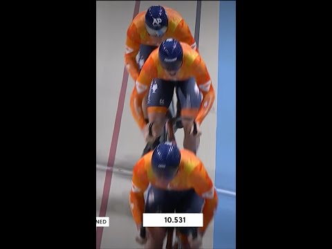 Last-gasp comeback wins the Netherlands GOLD in the Team Sprint final 🥇