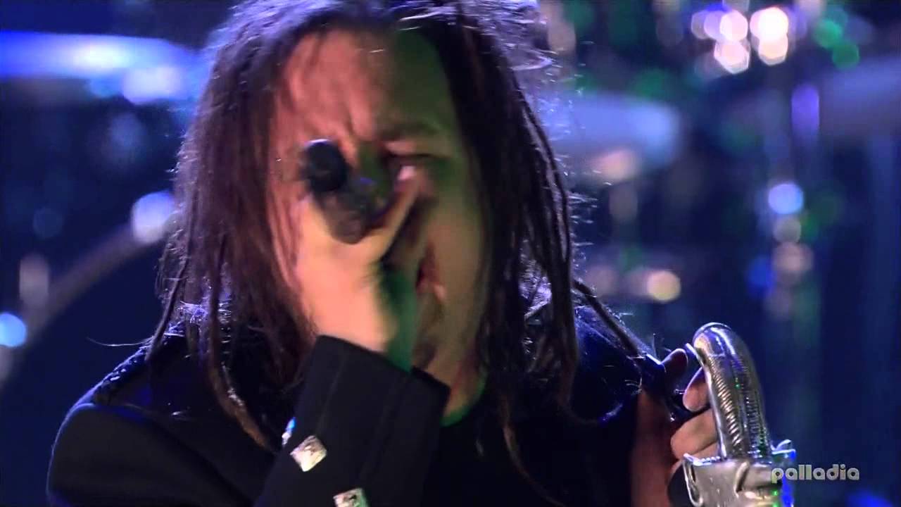 KoRn Throw Me Away (Boost Mobile RockCorps 2007) HD YouTube
