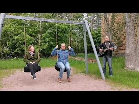 Video: Vaaleanpunainen tulppaani on herkkä ja hieno kukka