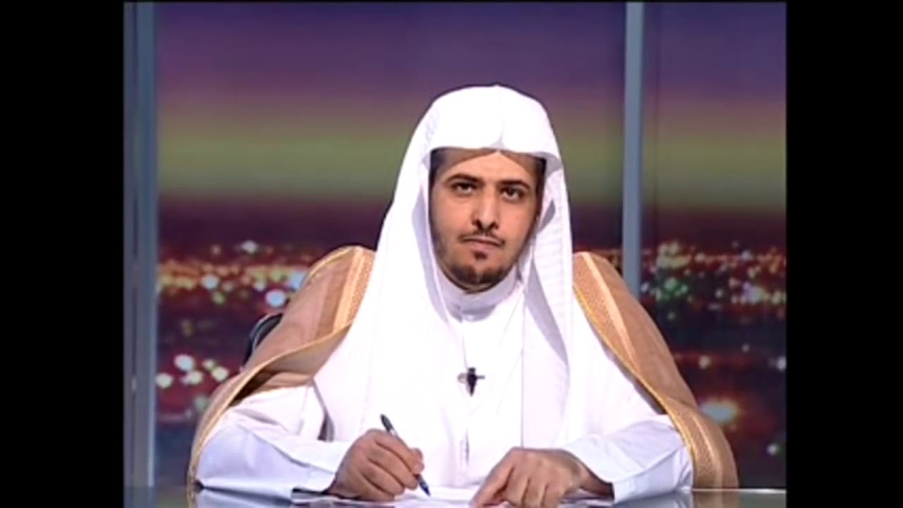 من بكى عند سماع موعظة يدخل في قول (وعين بكت من خشية الله)