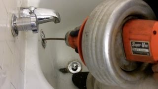 HOW TO SNAKE OUT CLOGGED BATHTUB - Super Brothers Plumbing Heating & Air