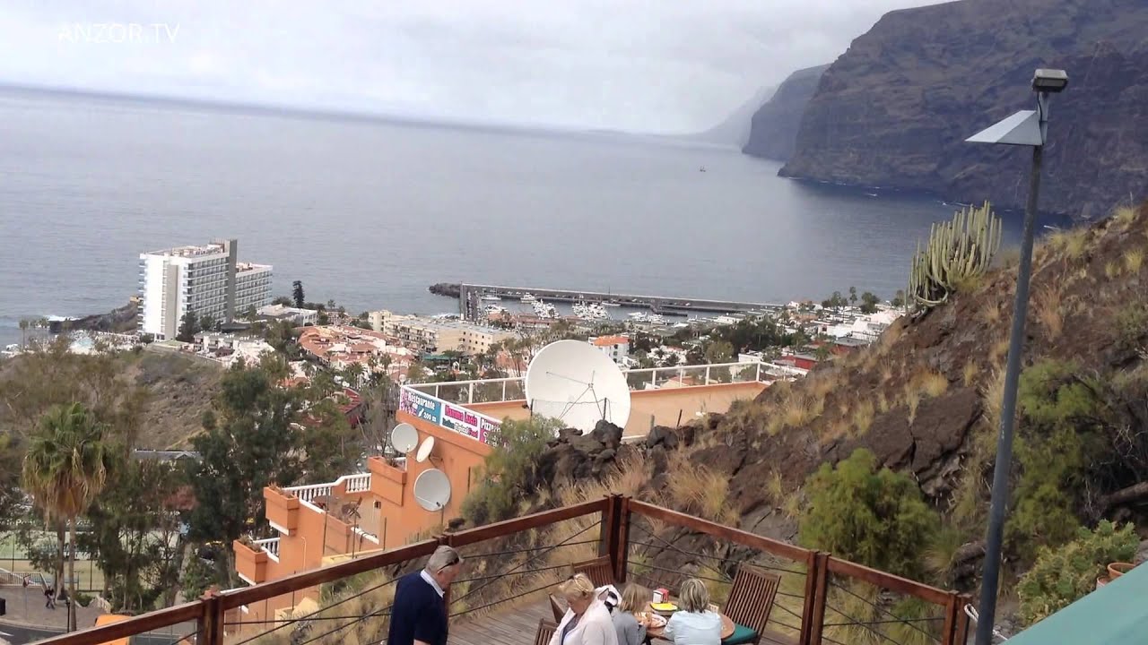 One minute in Los-Gigantes... Tenerife... Canary Islands... Spain