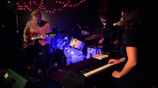 Nanooks - Little Things - soundcheck Ryans Bar, Stoke Newington Jan 2015  HD