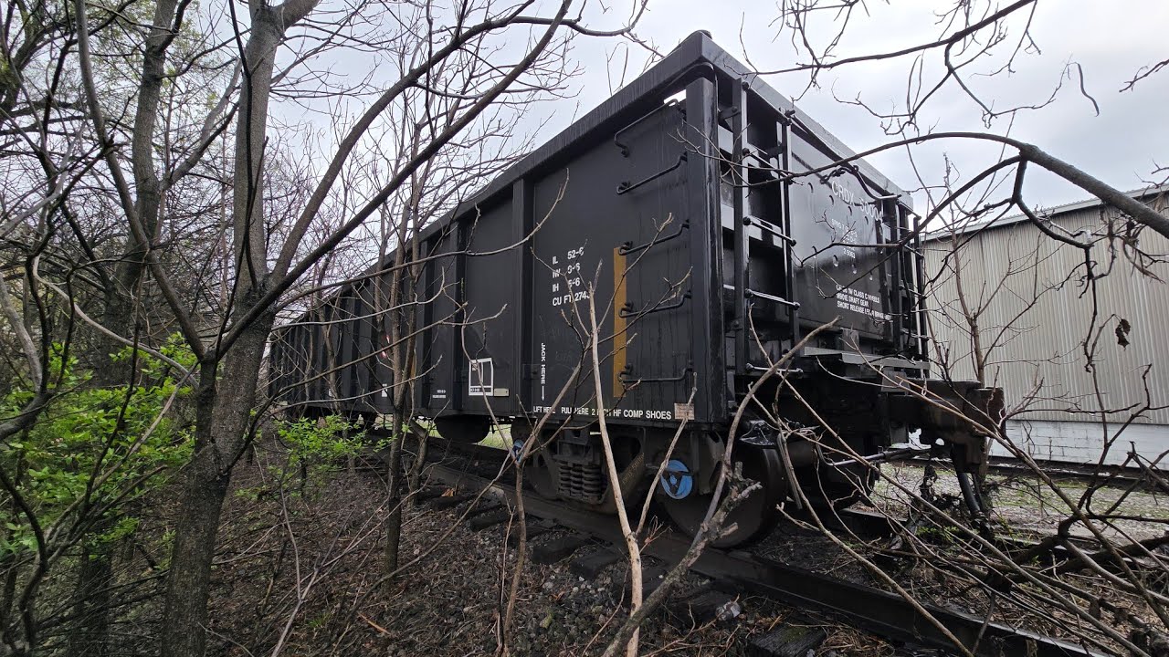Abandoned freight cars along an abandoned NYC line *UPDATE IN DESCRIPTION*