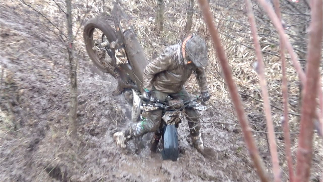 Nyårsstafett Bollekollen 2024 - Deep Mud & Fails!