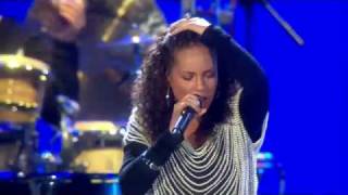 Alicia Keys - "Try Sleeping With A Broken Heart" @  FIFA World Cup™ 2010 Live concert.