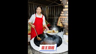 安徽美女卖霸王别姬，土甲鱼配老公鸡，做法独特味道绝，1098一锅不挣钱！