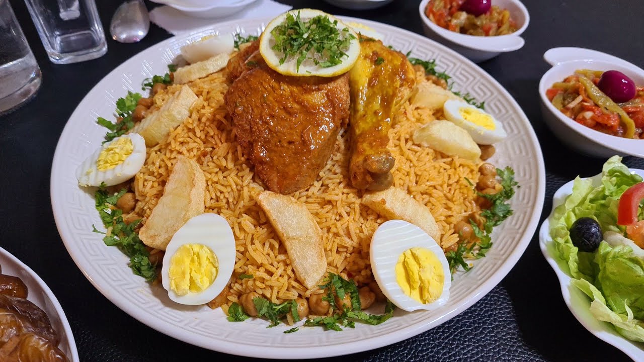 هذ الطبق إدمان 💥من كثرة لبنة  يطلبوه مني دايما أرز بصلصة حمراء يجي يهبل وطايب على حبة #وصفات_سهلة