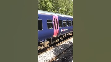 Two Trains Depart Romsey 27-05-2023.#shorts #trains #gwr #swr