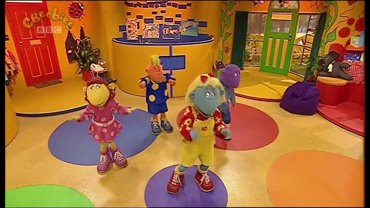 Tweenies - Gonna Build A House (Giraffes) - YouTube